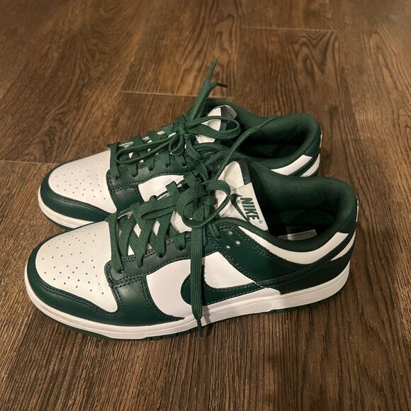 Nike Dunk Low ‘Michigan State’ - Picture 3 of 5